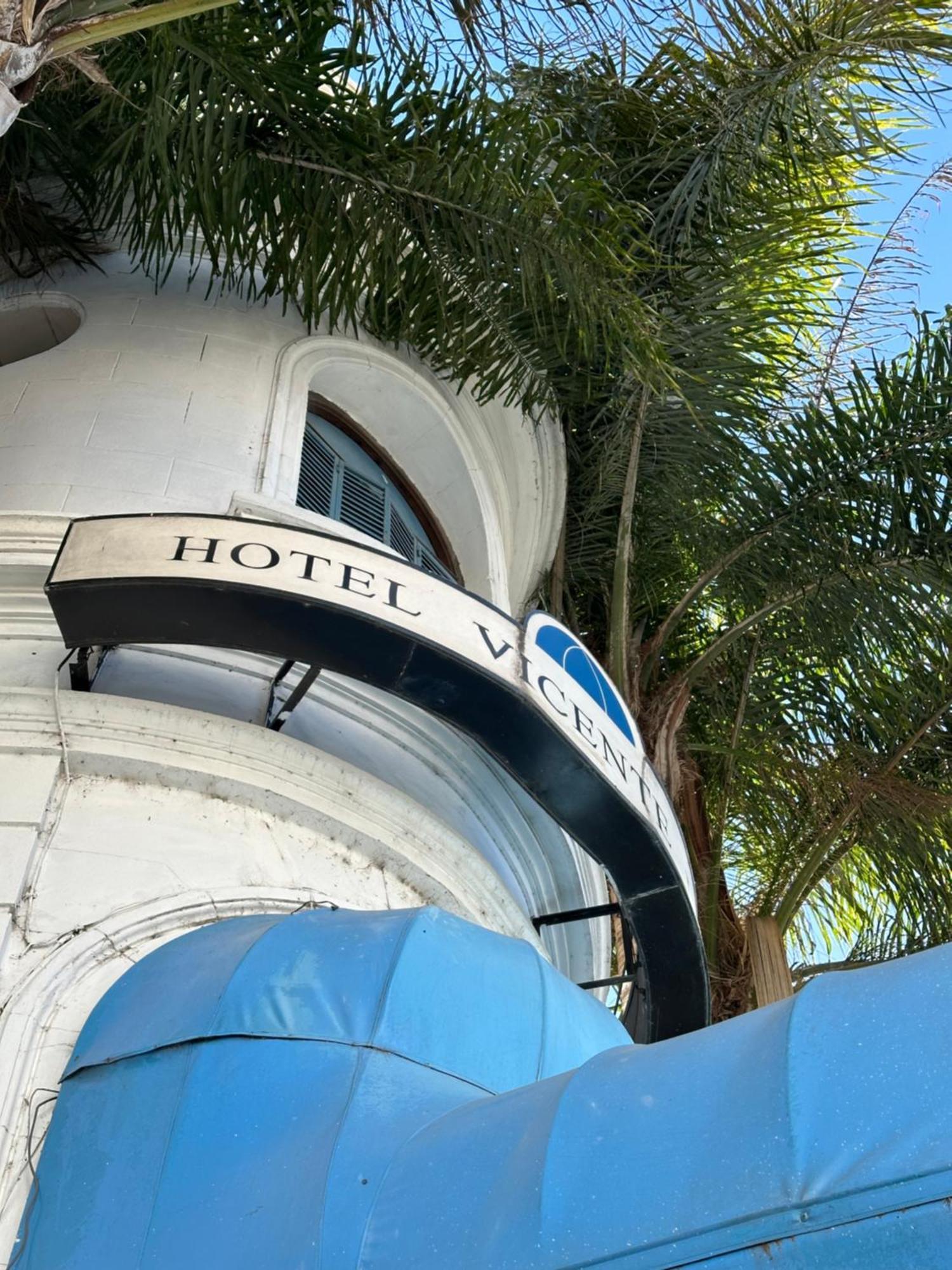 Hotel Vicente López Exterior foto